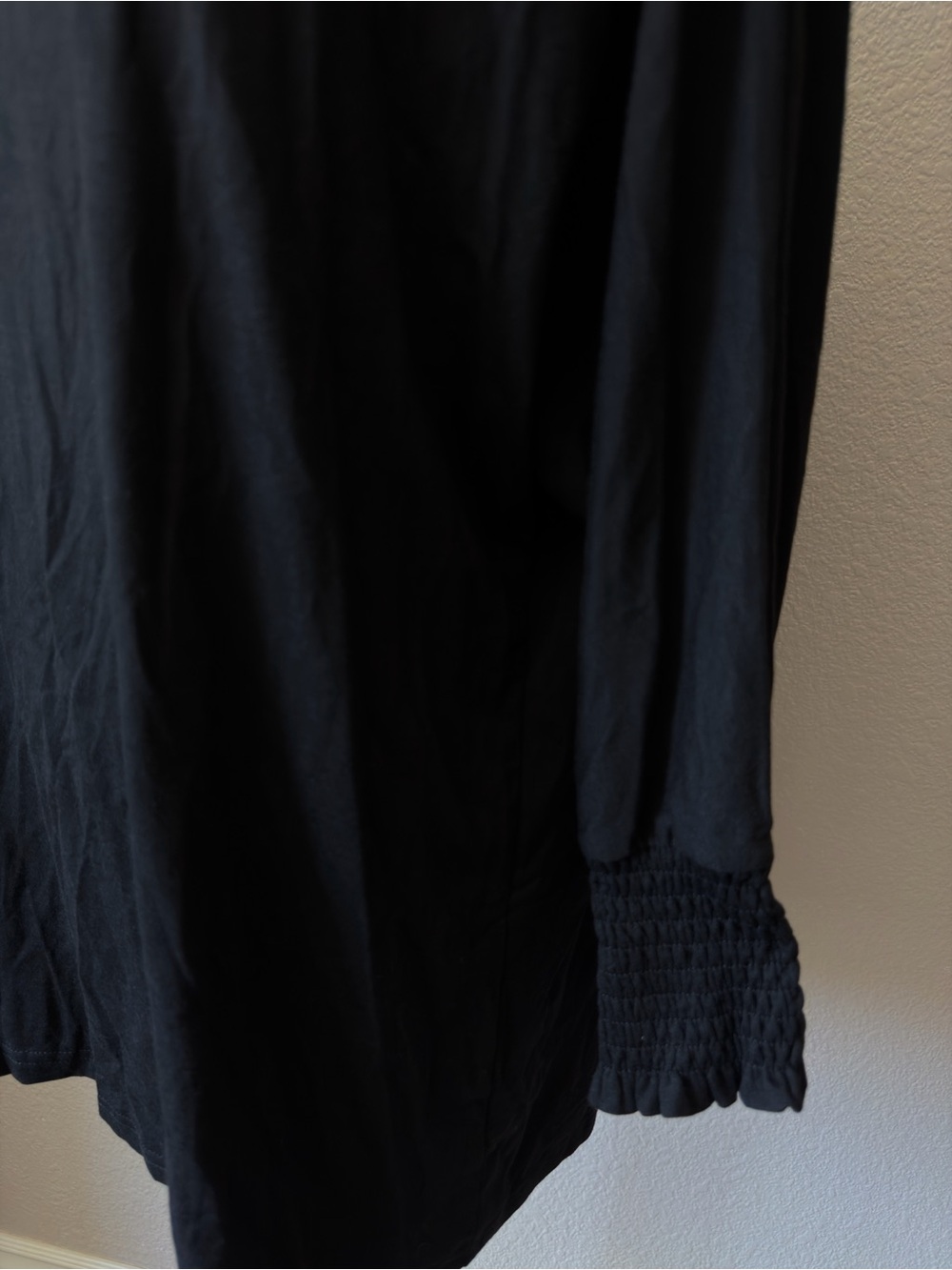NWT Casual Black Boatneck Blouse with Smocked Cuffs Oversized, XL - Picture 5 of 8